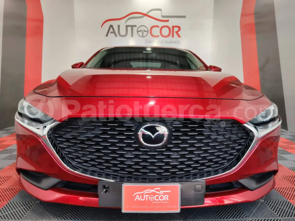 Foto 1 de Mazda NEW 3