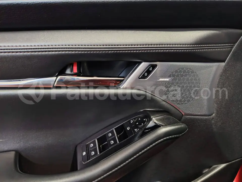 Foto 9 de Mazda NEW 3