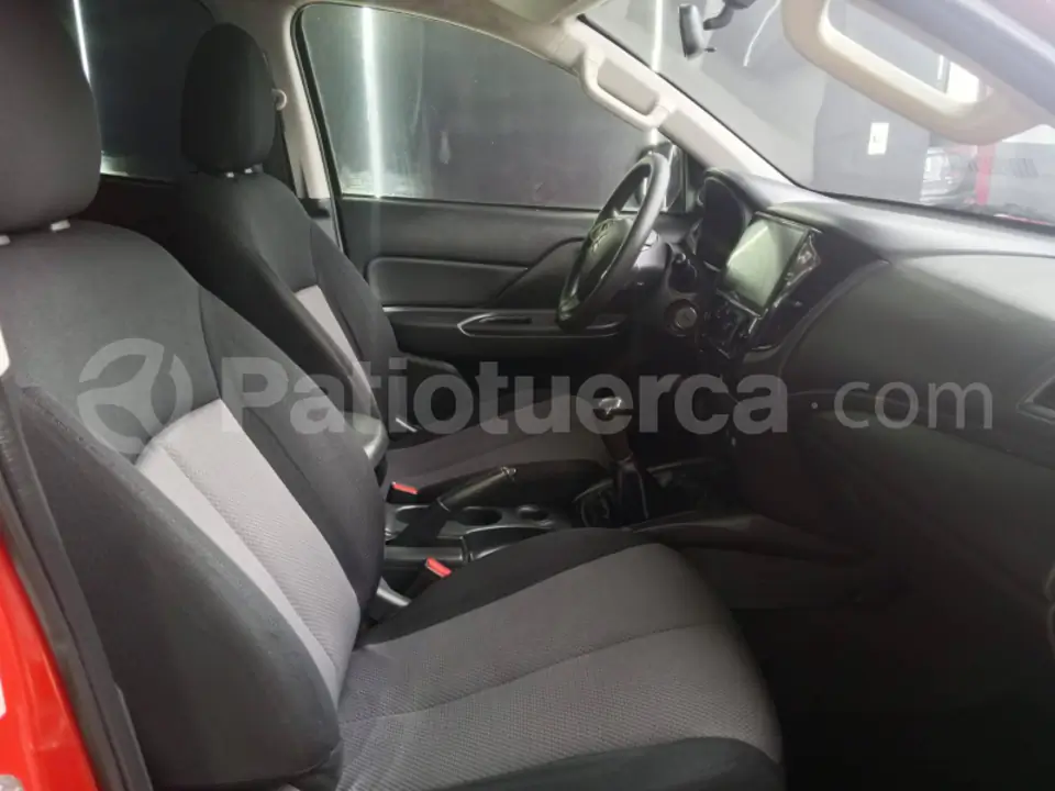 Foto 16 de Mitsubishi L200