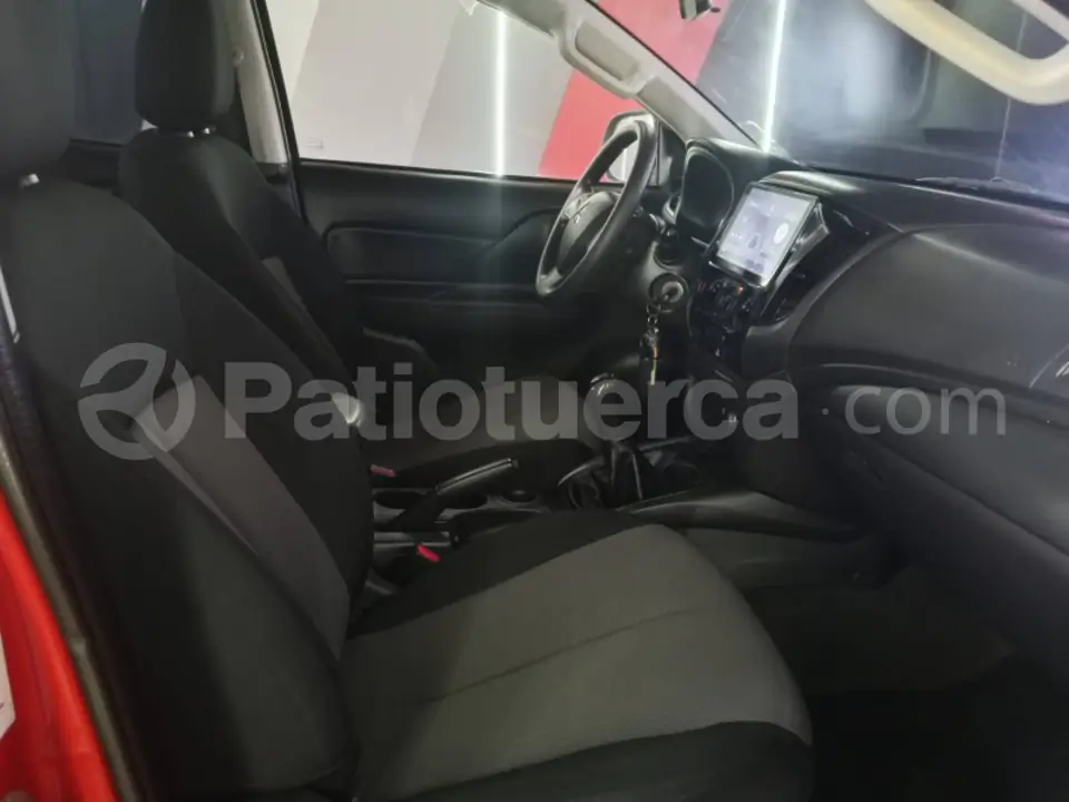 Foto 13 de Mitsubishi L200 HIRIDER