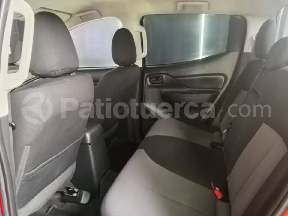 Foto 21 de Mitsubishi L200 HIRIDER