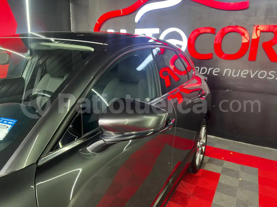 Foto 9 de Mazda CX-30 High