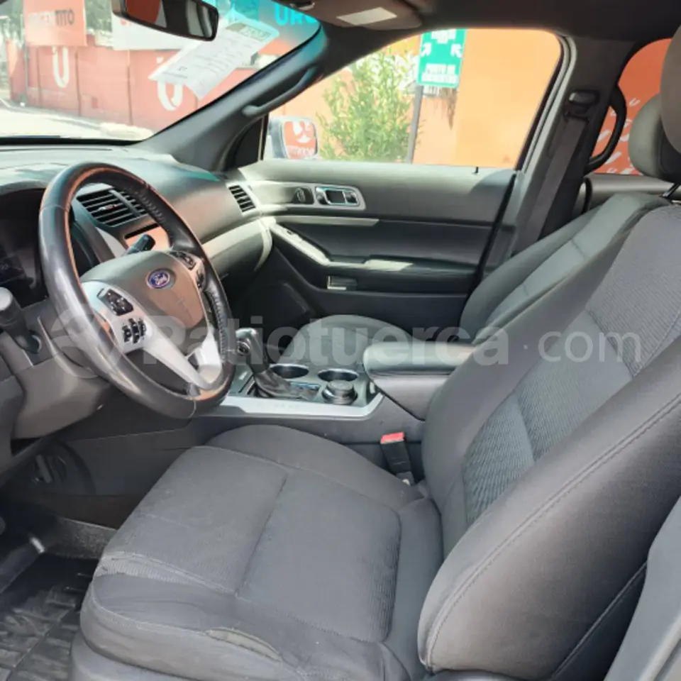 Foto 7 de Ford Explorer XLT