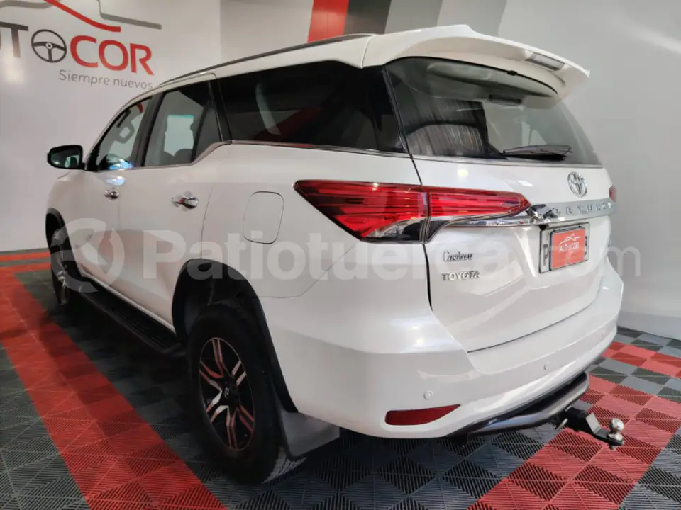 Foto 6 de Toyota New Fortuner