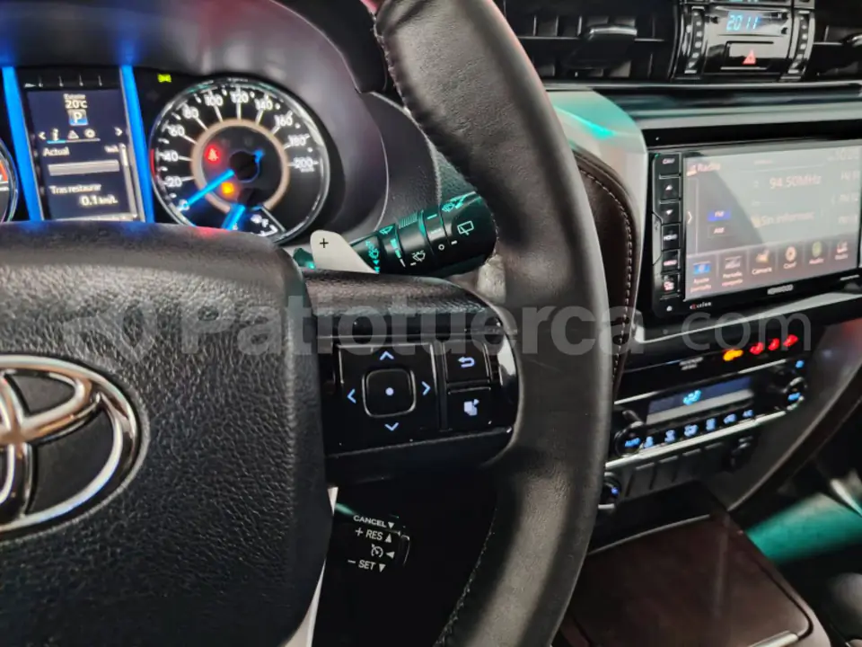 Foto 17 de Toyota New Fortuner