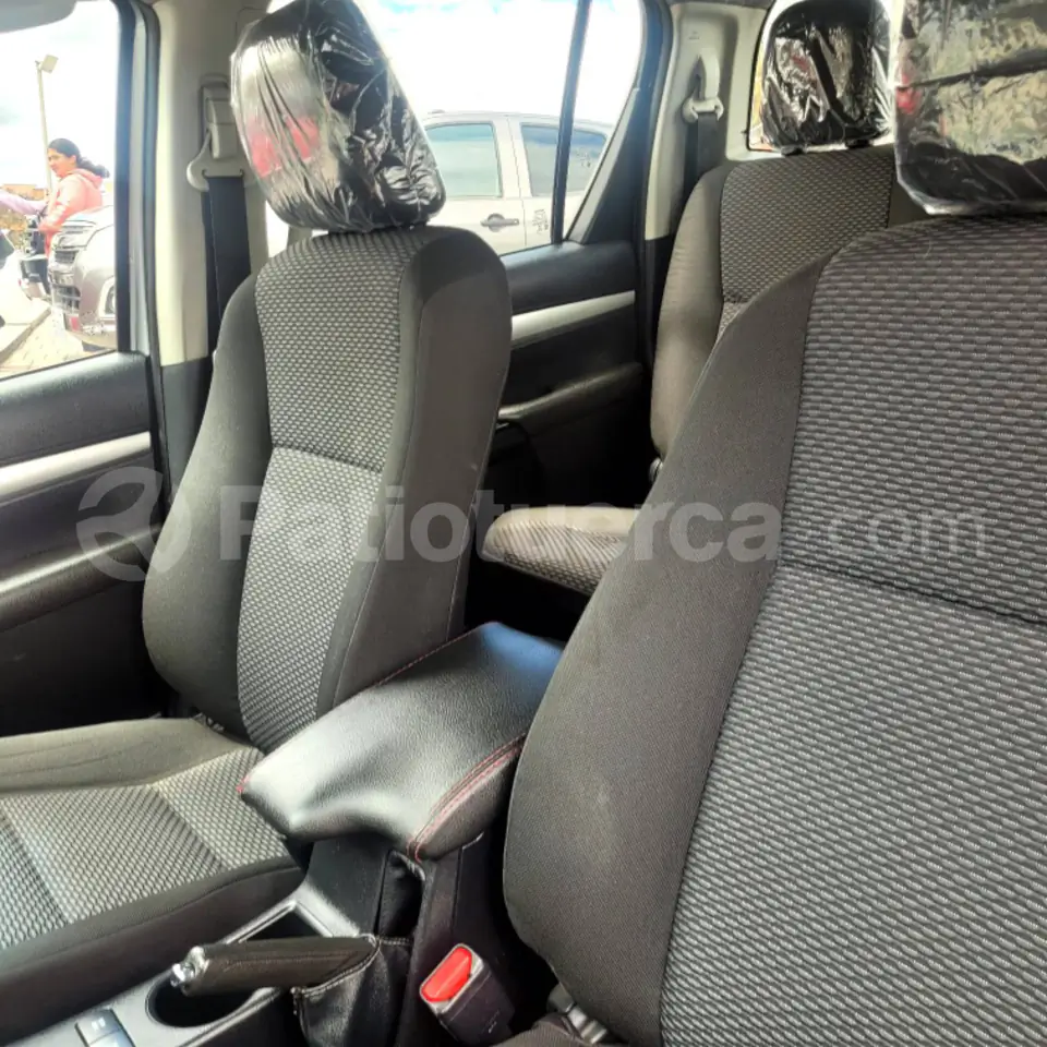 Foto 9 de Toyota Hilux CD 4X4
