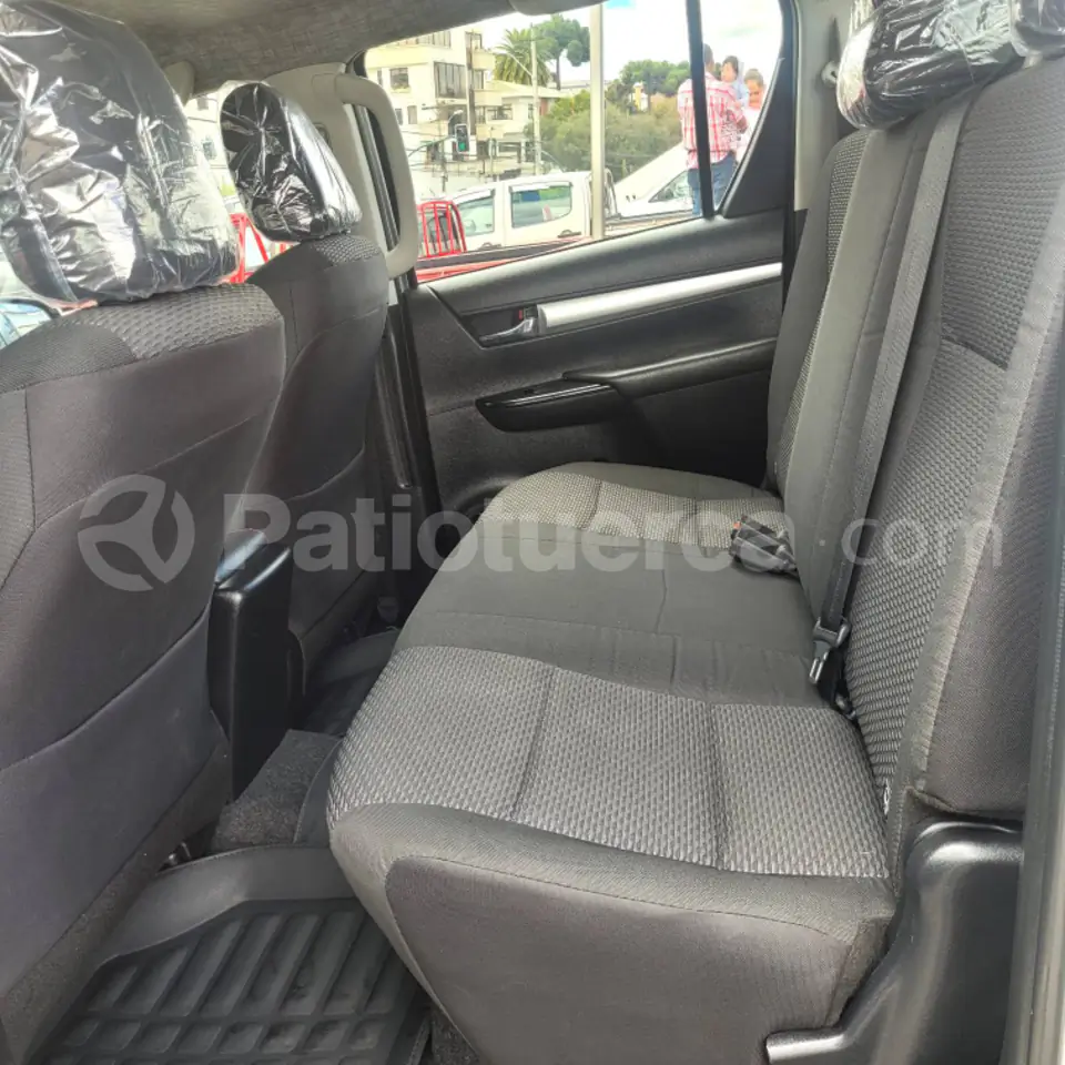 Foto 10 de Toyota Hilux CD 4X4