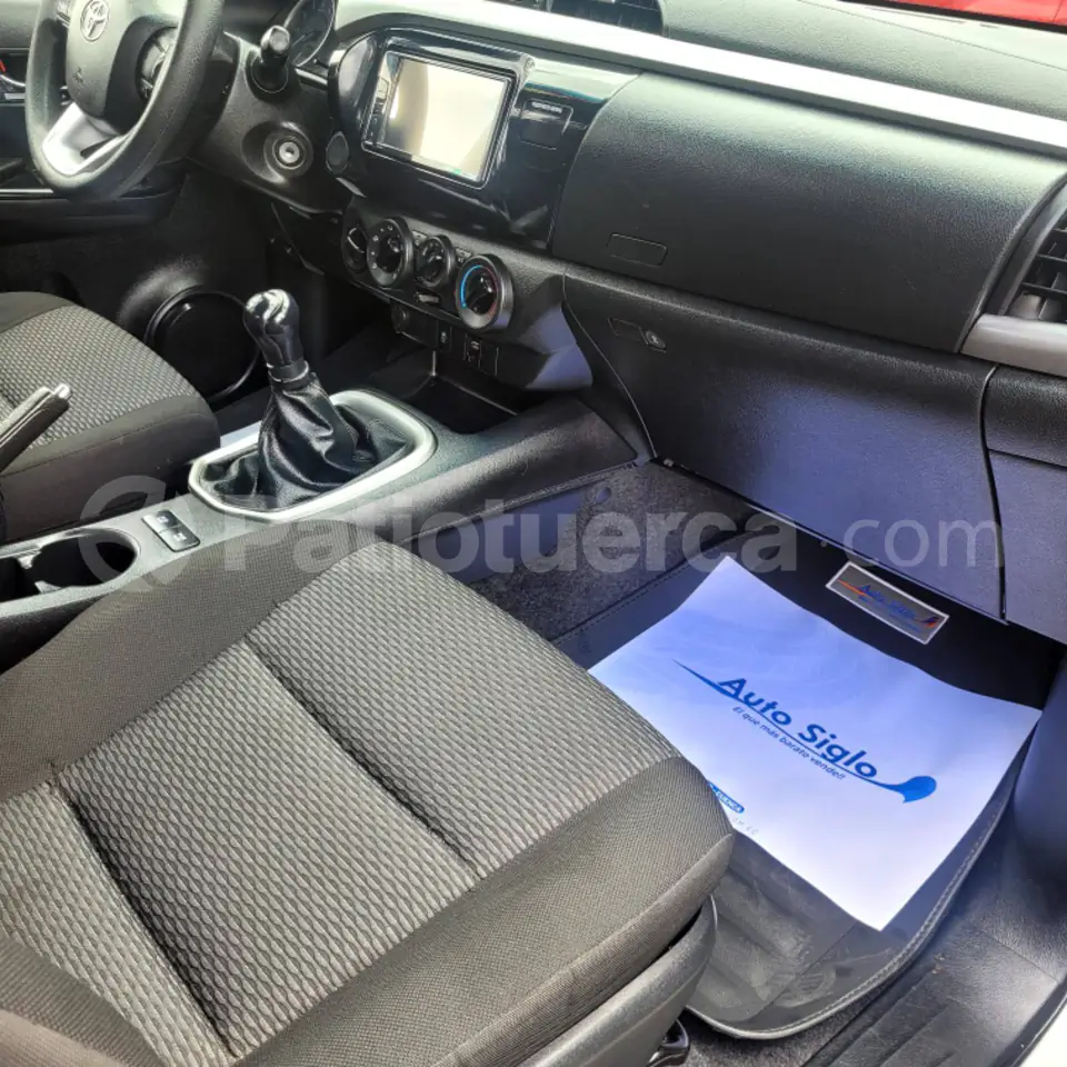 Foto 12 de Toyota Hilux CD 4X4
