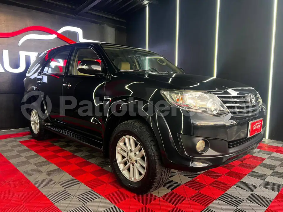 Foto 5 de Toyota Fortuner