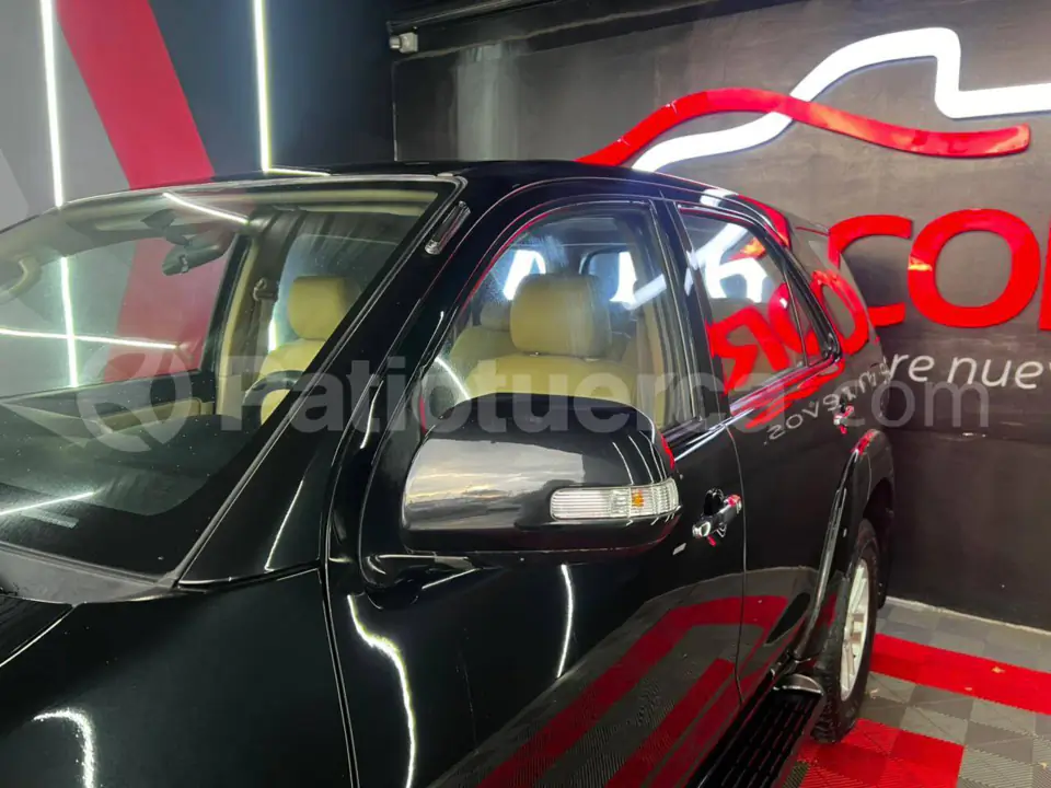 Foto 6 de Toyota Fortuner
