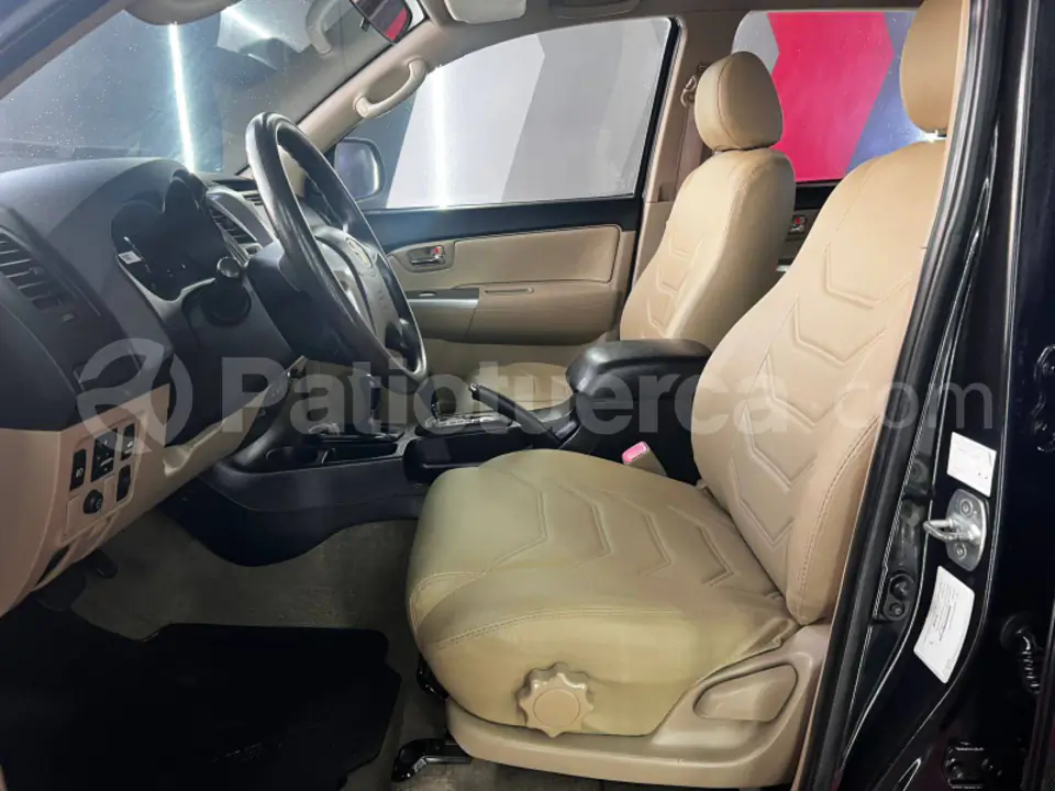Foto 8 de Toyota Fortuner