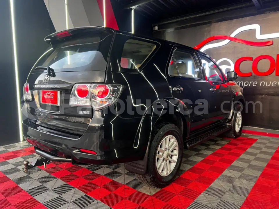 Foto 23 de Toyota Fortuner