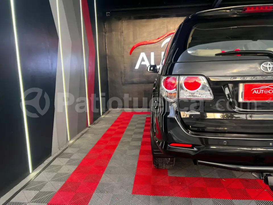 Foto 24 de Toyota Fortuner
