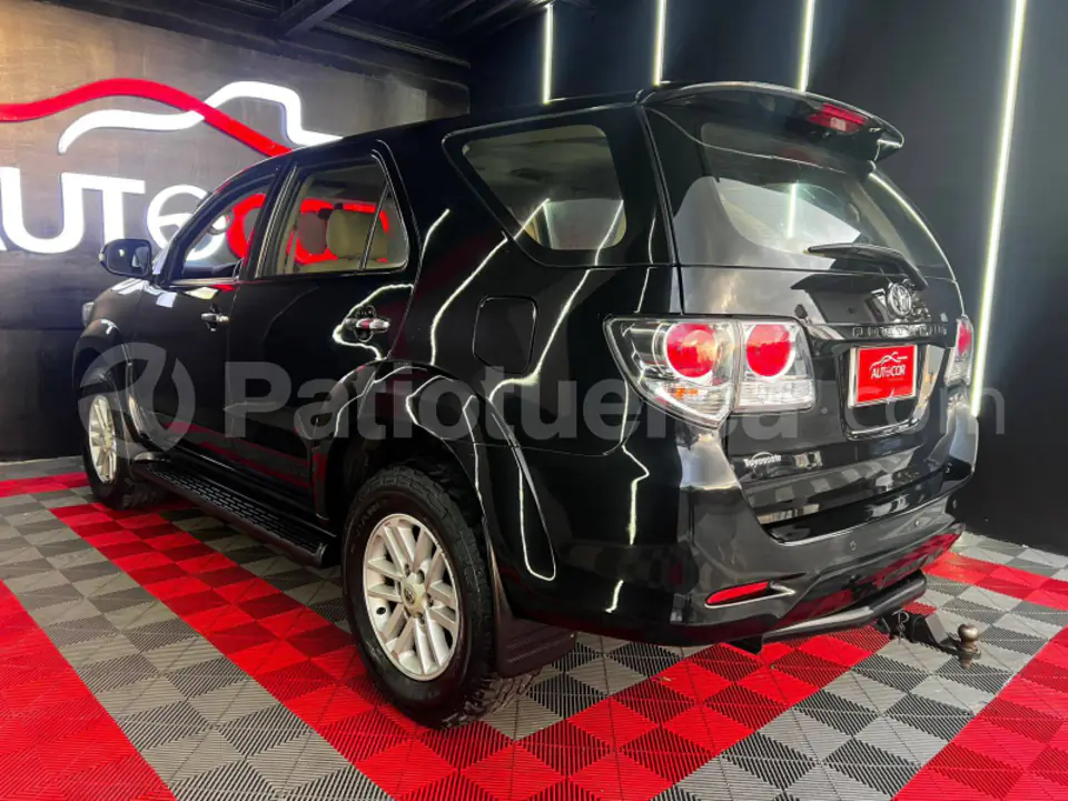 Foto 27 de Toyota Fortuner