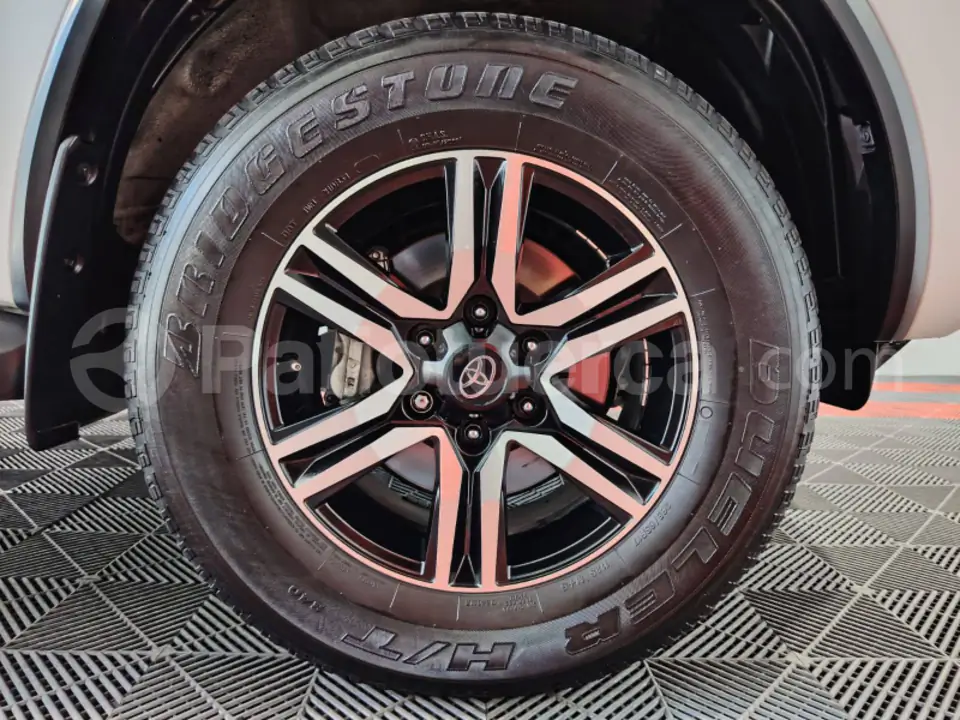 Foto 27 de Toyota Fortuner 4.0
