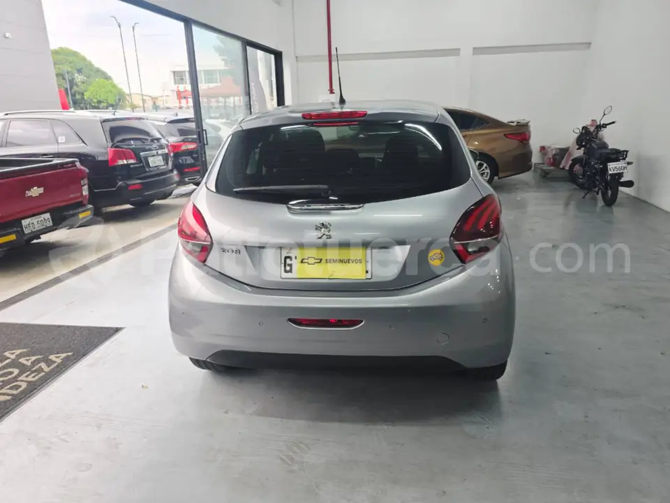 Foto 7 de Peugeot 208