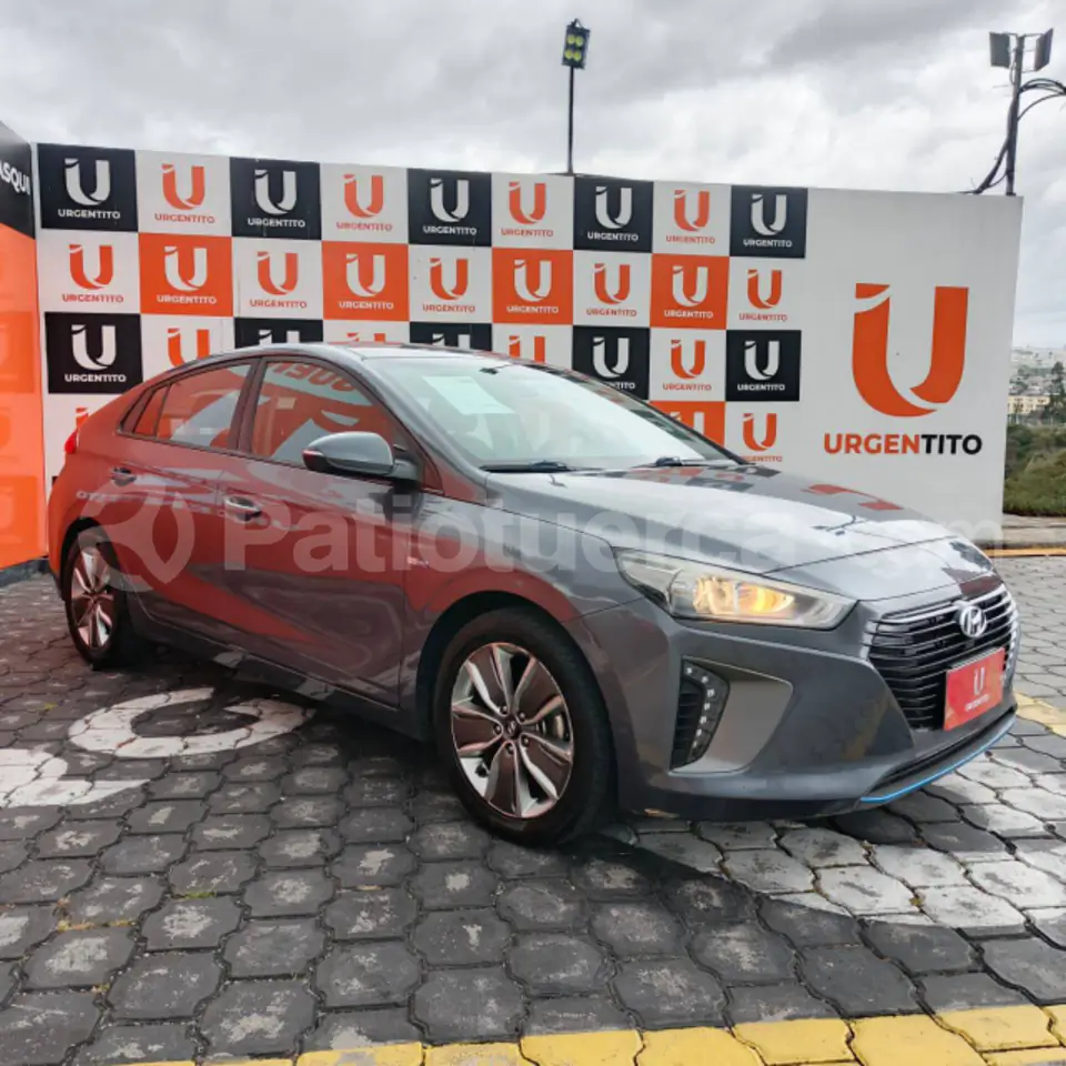 Foto 3 de Hyundai Ioniq Hybrid