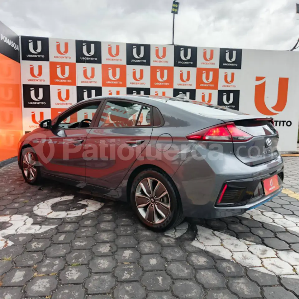 Foto 4 de Hyundai Ioniq Hybrid