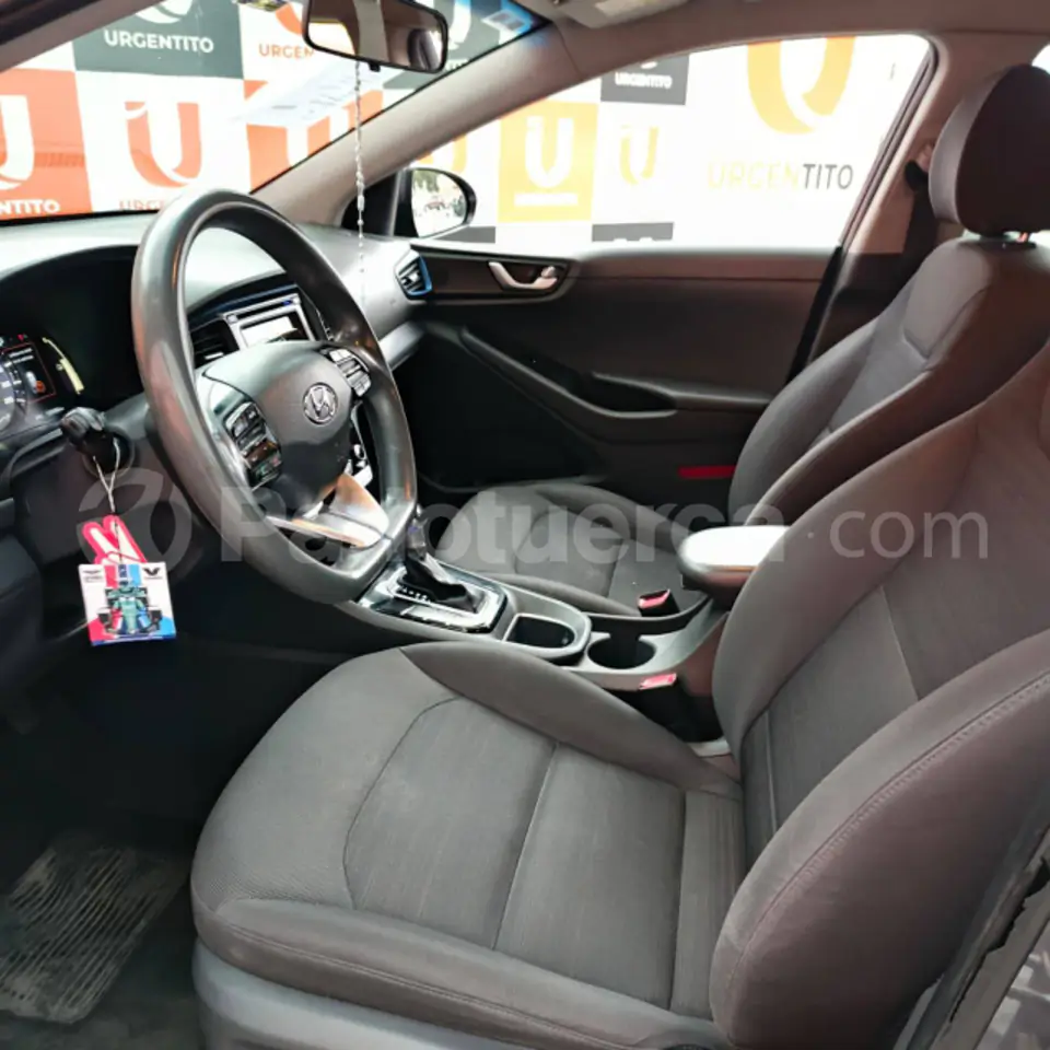 Foto 7 de Hyundai Ioniq Hybrid