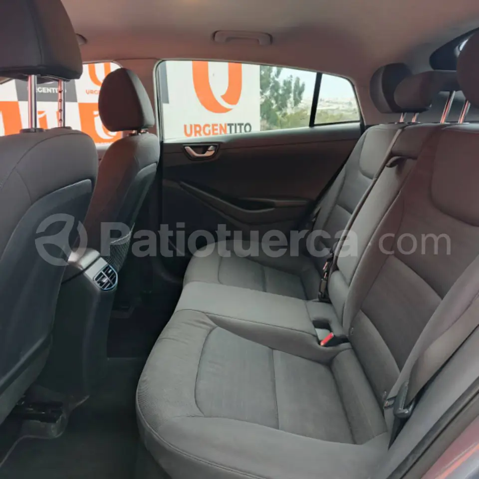 Foto 8 de Hyundai Ioniq Hybrid
