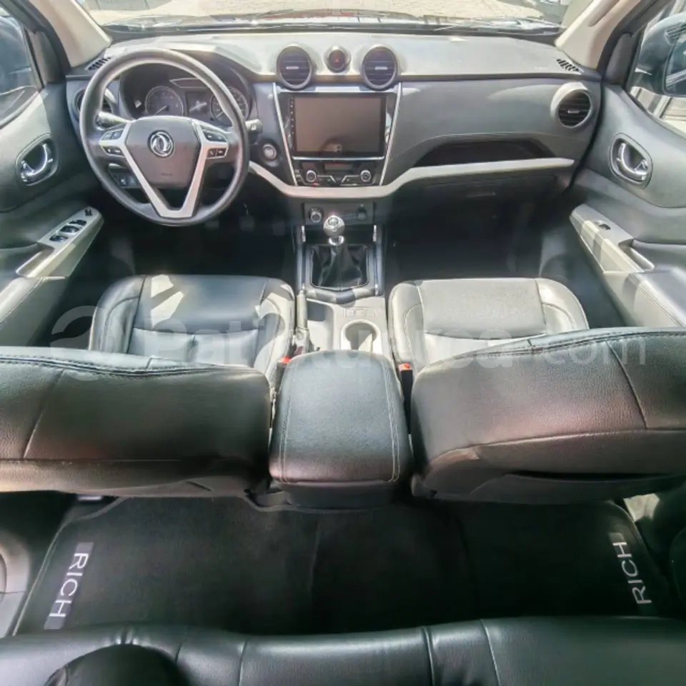 Foto 10 de DongFeng NEW RICH 6 4X4 DIESEL