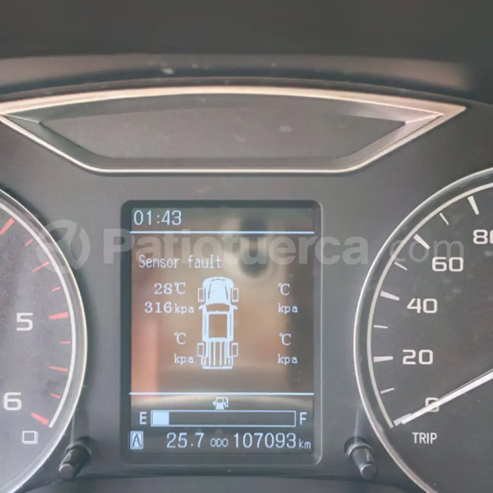 Foto 12 de DongFeng NEW RICH 6 4X4 DIESEL