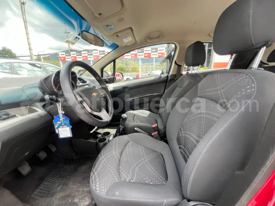 Foto 9 de Chevrolet Spark GT