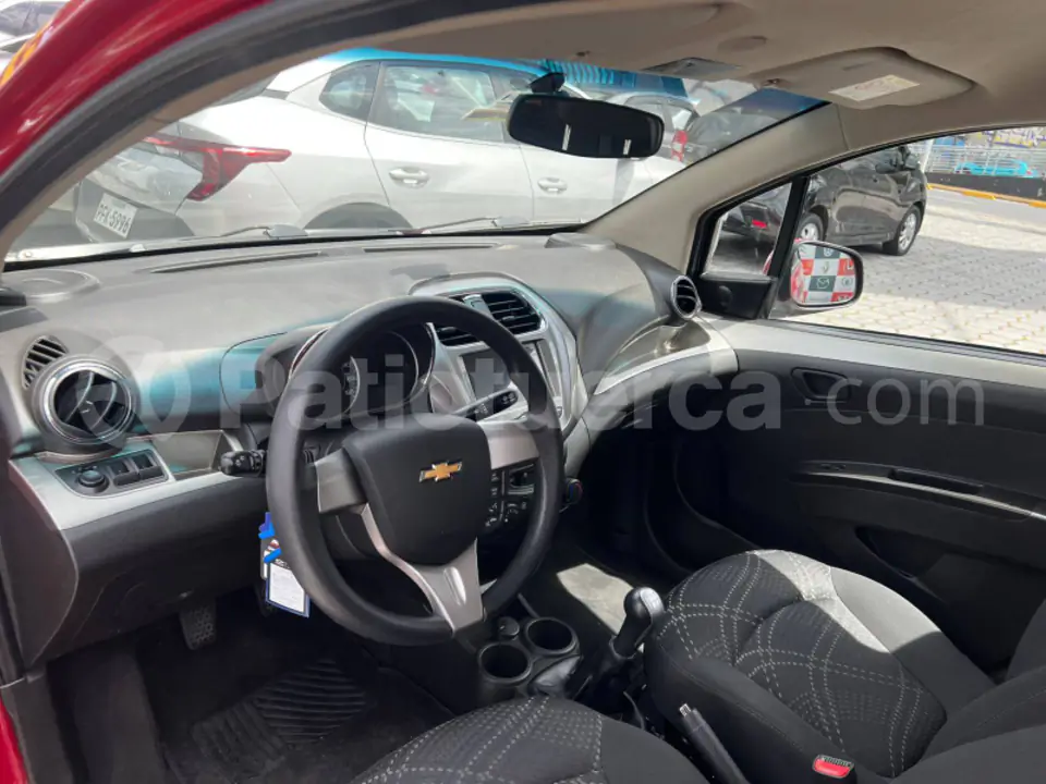 Foto 10 de Chevrolet Spark GT