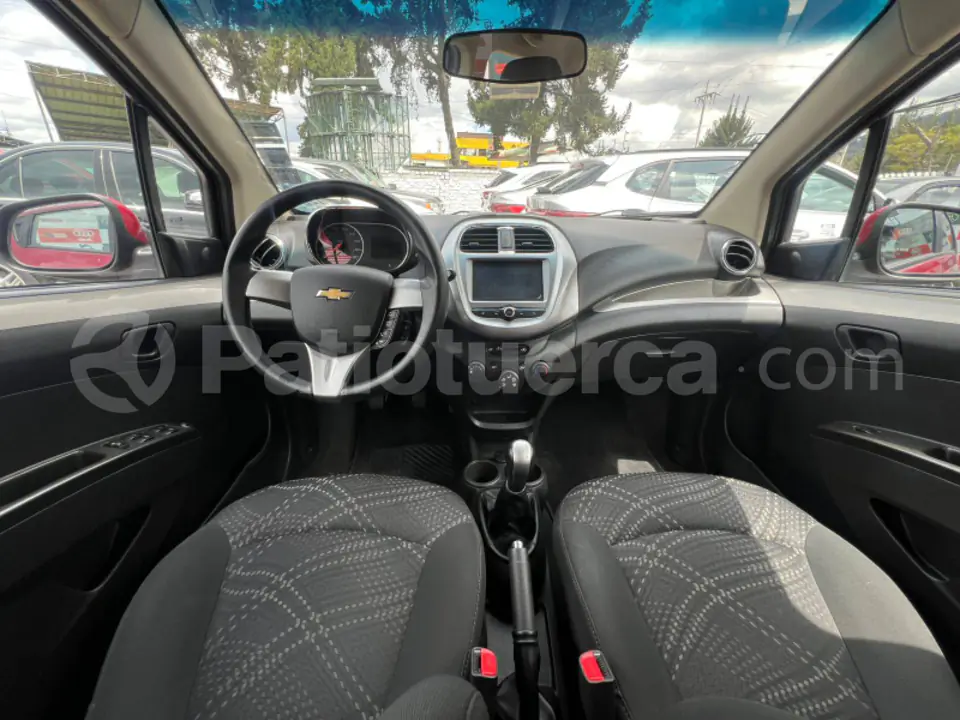 Foto 11 de Chevrolet Spark GT