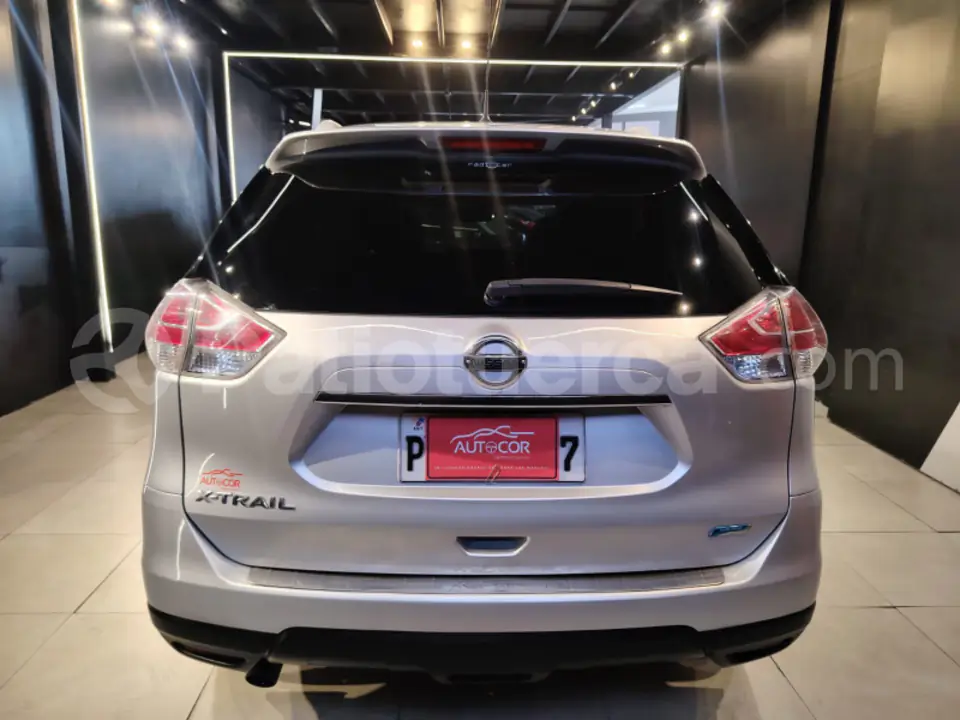 Foto 4 de Nissan xtrail  Advance