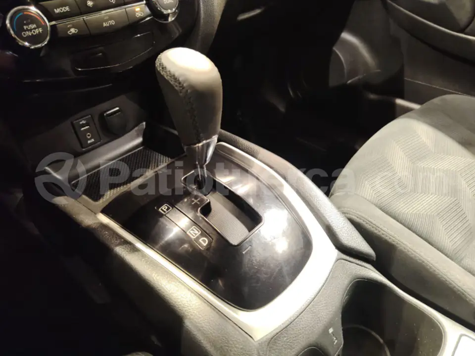 Foto 14 de Nissan xtrail  Advance