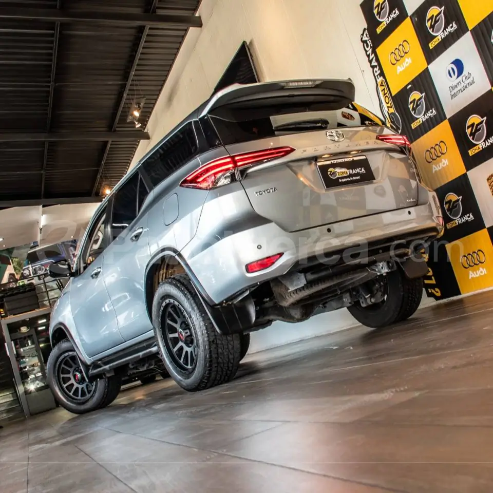 Foto 6 de Toyota New Fortuner
