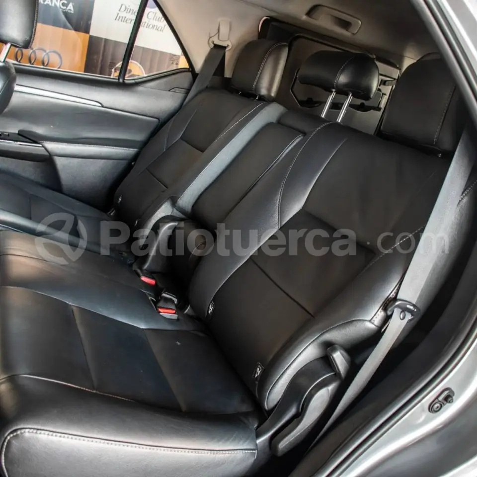 Foto 8 de Toyota New Fortuner