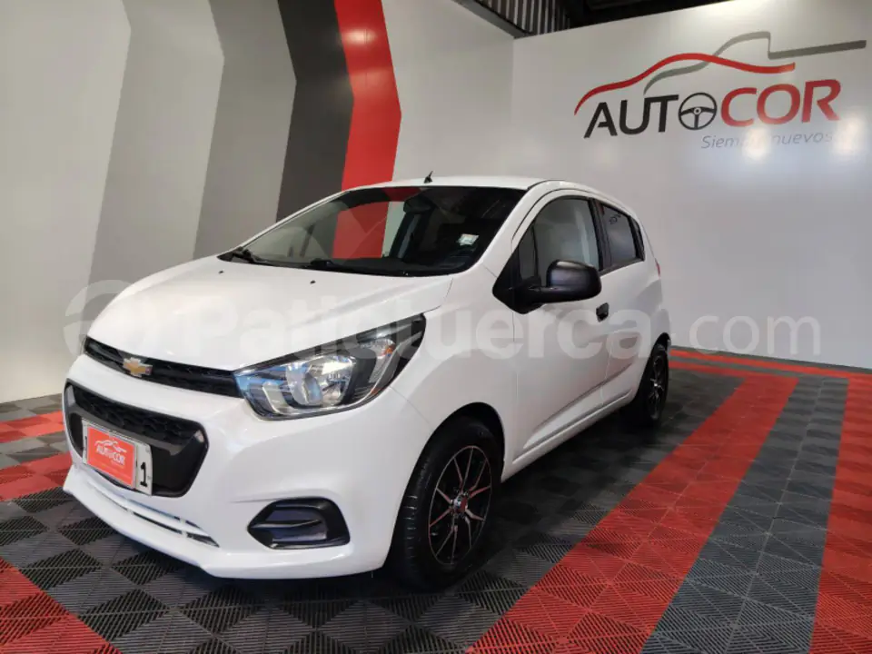 Foto 1 de Chevrolet Spark GT FULL