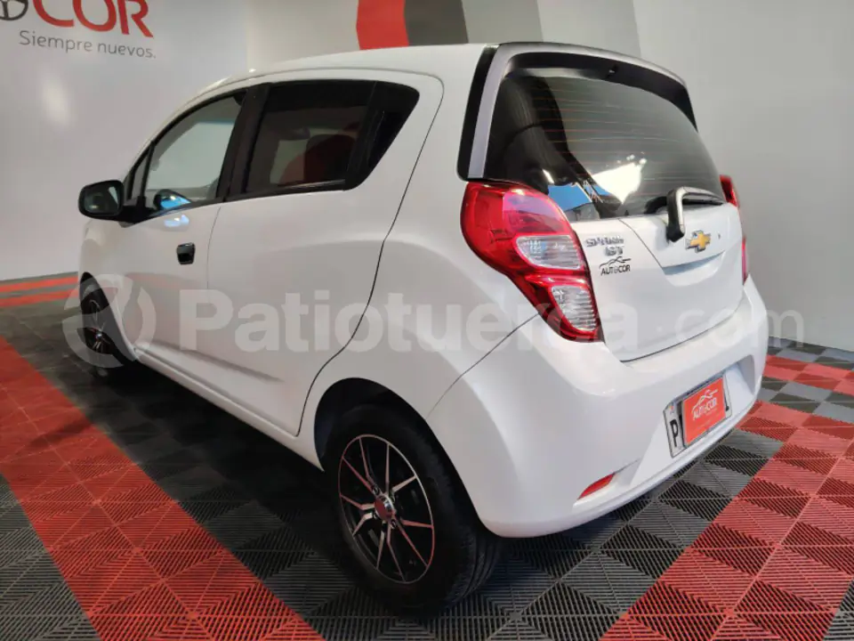 Foto 6 de Chevrolet Spark GT FULL
