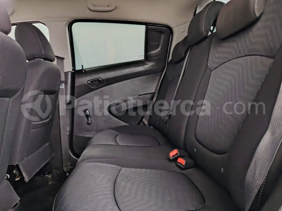 Foto 12 de Chevrolet Spark GT FULL