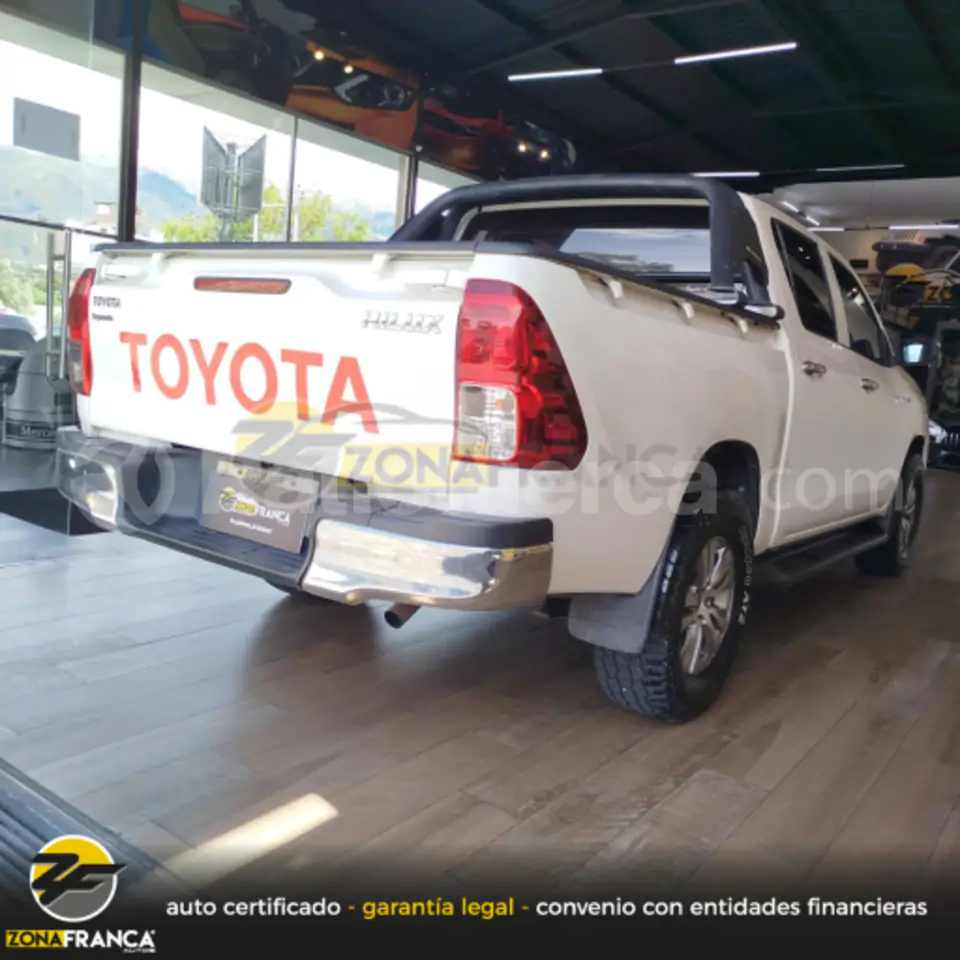Foto 4 de Toyota Hilux CD 4x2