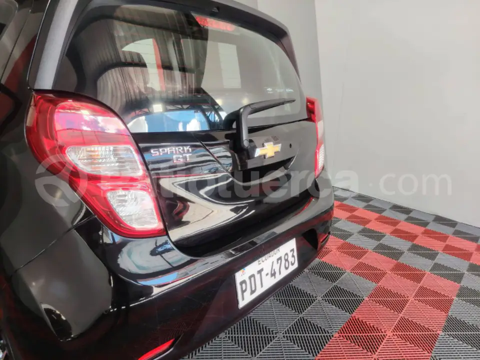 Foto 7 de Chevrolet SPARK GT LS
