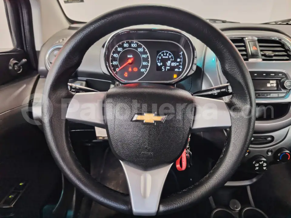 Foto 18 de Chevrolet SPARK GT LS