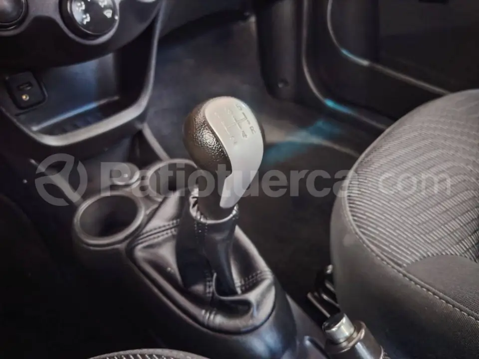 Foto 24 de Chevrolet SPARK GT LS