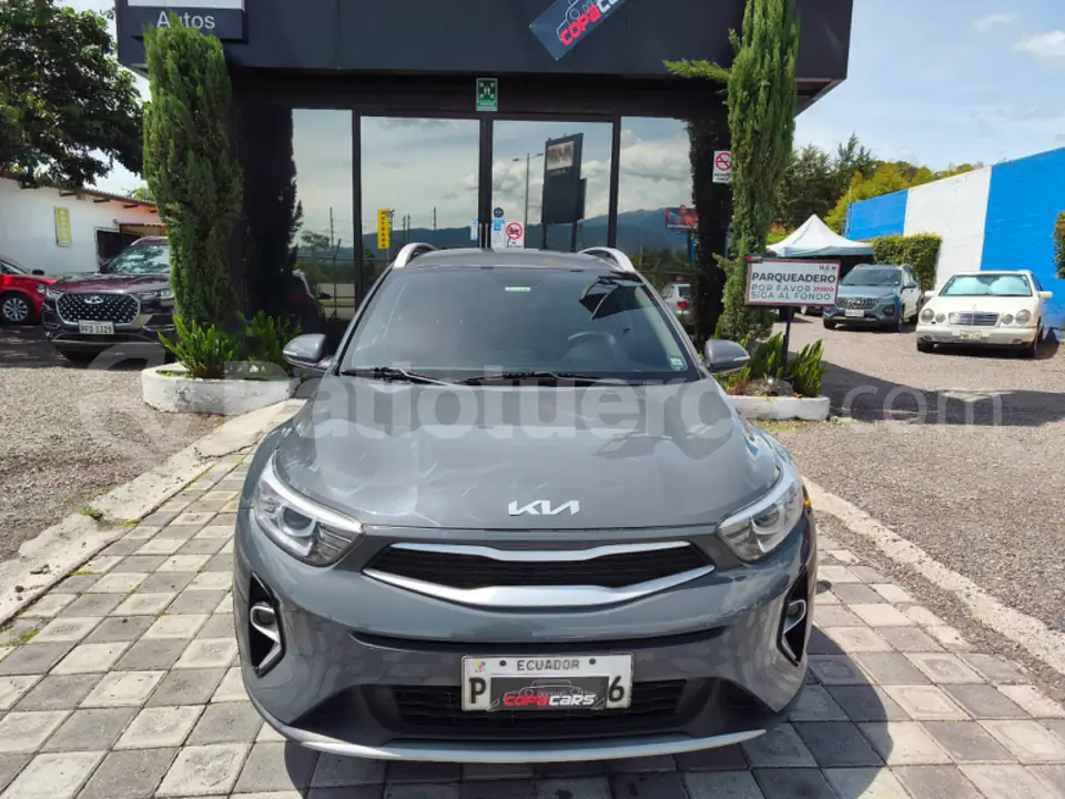Foto 2 de Kia Stonic LX