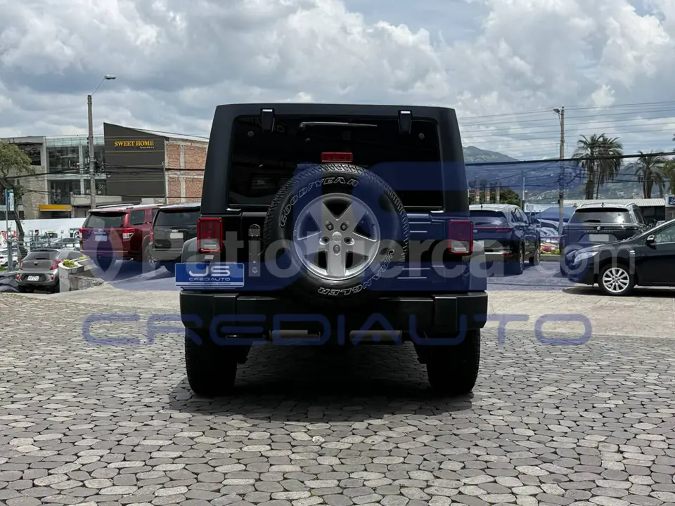 Foto 4 de Jeep Wrangler Unlimited Sport