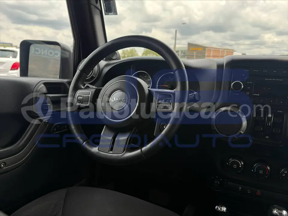 Foto 11 de Jeep Wrangler Unlimited Sport
