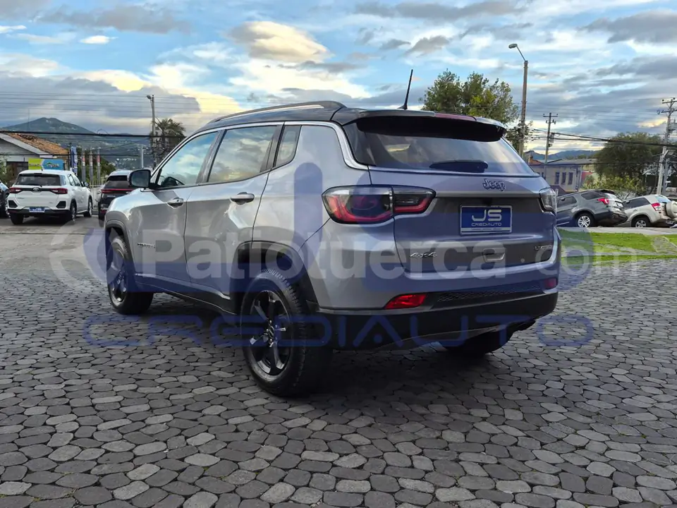 Foto 3 de Jeep NEW COMPASS LIMITED