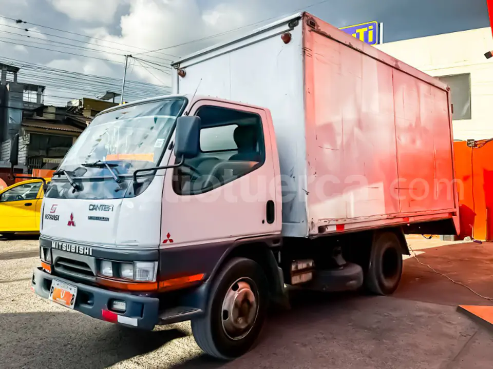 Foto 2 de Mitsubishi Canter