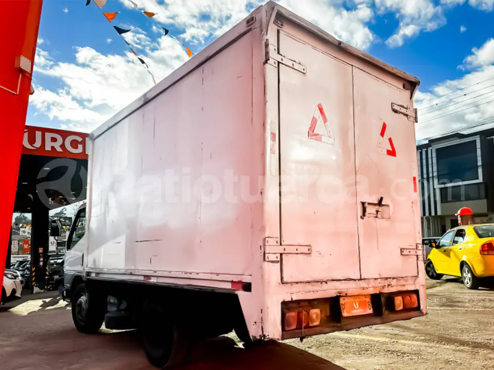Foto 5 de Mitsubishi Canter
