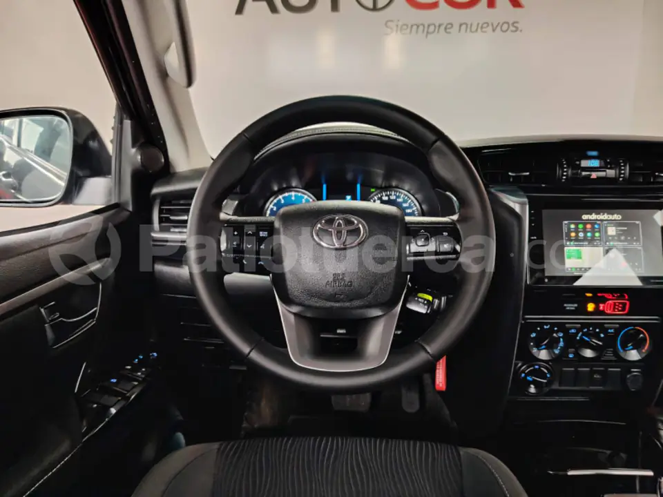 Foto 12 de Toyota Fortuner 2.7