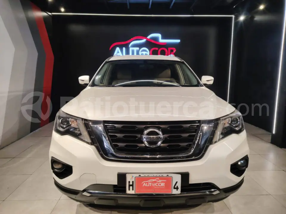 Foto 2 de Nissan Pathfinder Advance