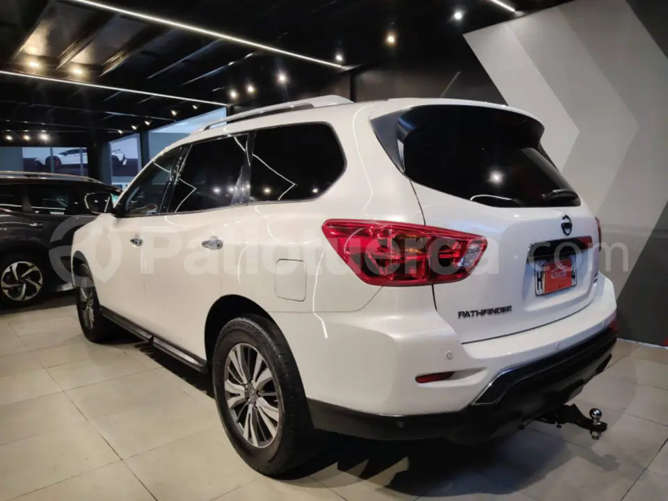 Foto 6 de Nissan Pathfinder Advance