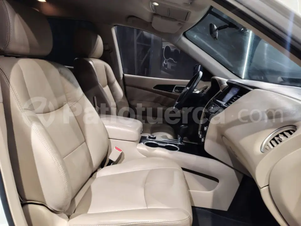 Foto 15 de Nissan Pathfinder Advance